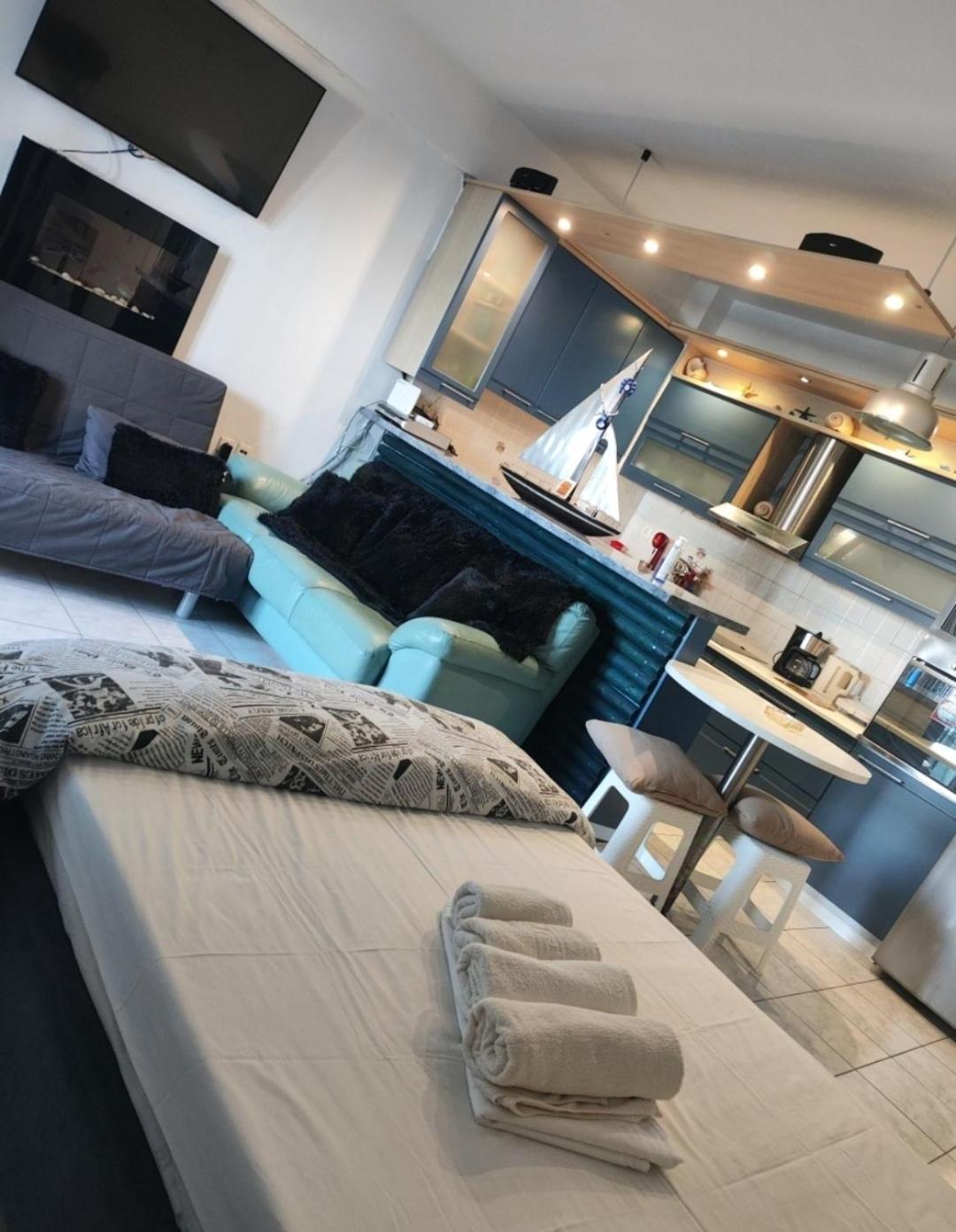 Ελένη Apartment Megalochori  Ngoại thất bức ảnh